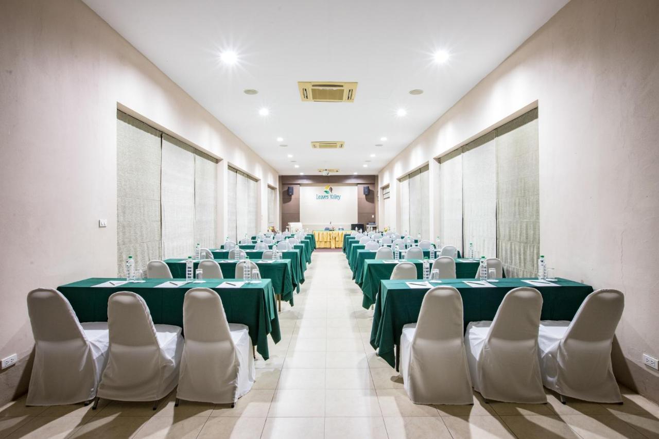 Leaves Valley Resort Nong Ya Plong Exterior foto